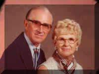 1977-05-27 Grandpa and Grandma Laugen landscape.jpg (365712 bytes)